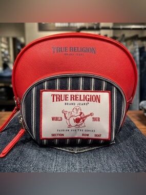 True Religion -2 cosmetic bags NWT ❤️